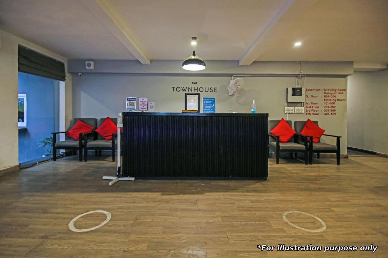 Townhouse Oak Hotel Dev Palace دلهي المظهر الخارجي الصورة
